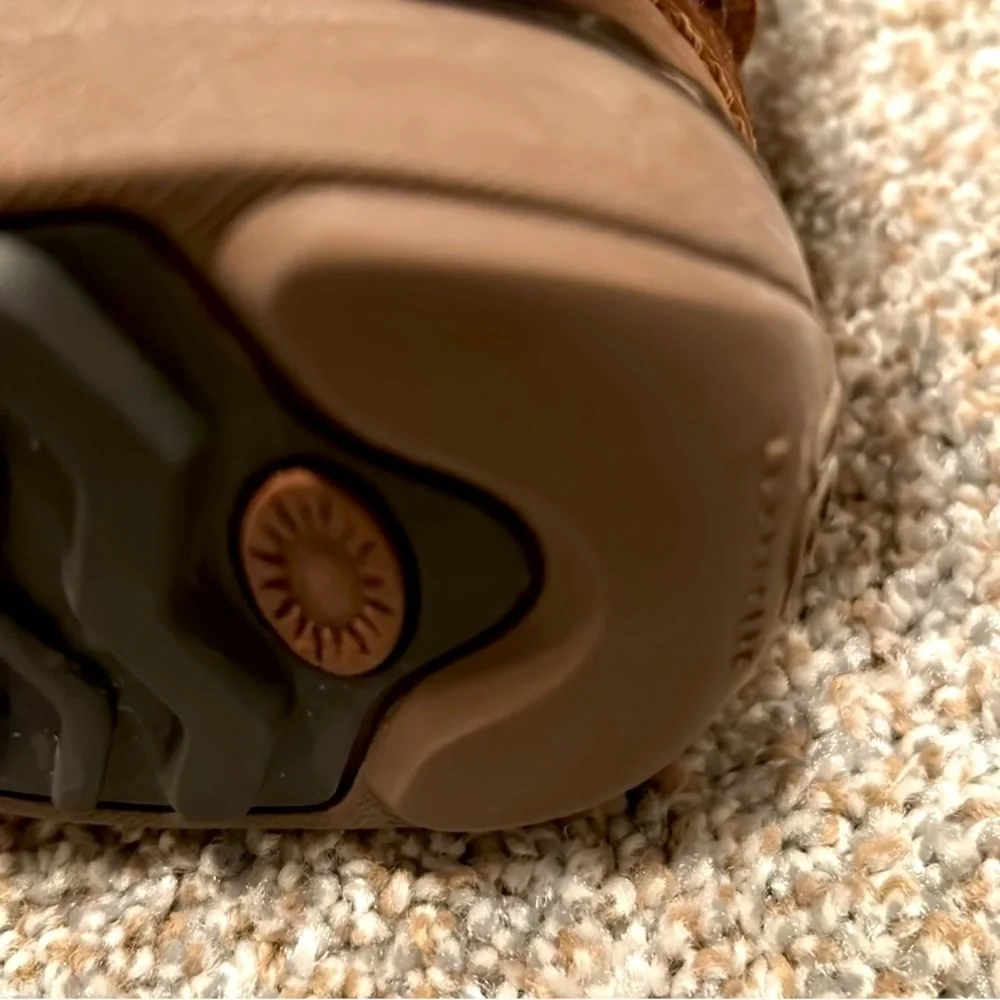 UGG Australia Catalina Brown Leather Lace Up Boots, GUC